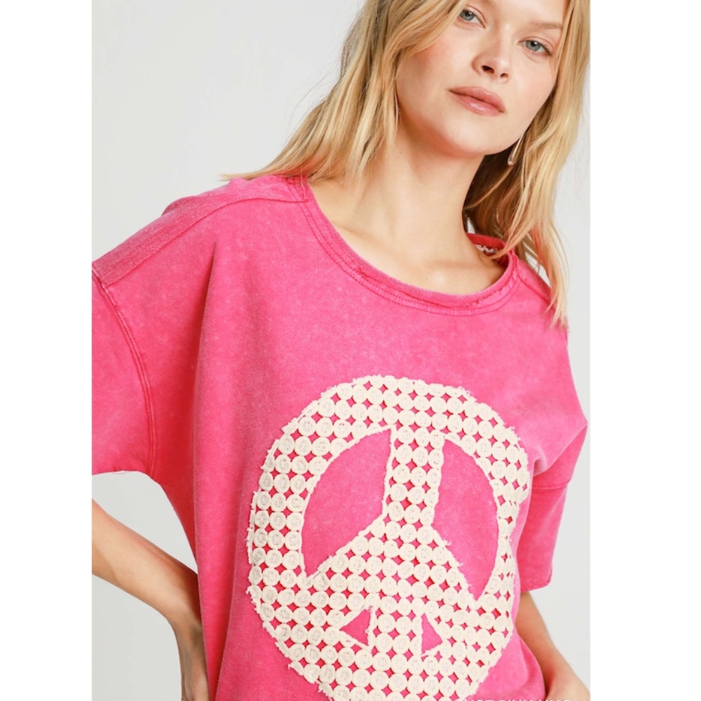 🌹 “The Claire" Pink Peace Lace Applique Top
